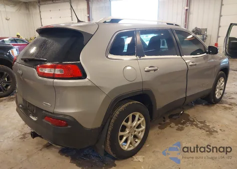 2015 Jeep Cherokee Latitude z USA, uszkodzony, nr VIN 1C4PJMCS2FW610665